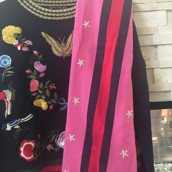 Gucci Wool/Cashmere Scarf - Picture 9 of 16